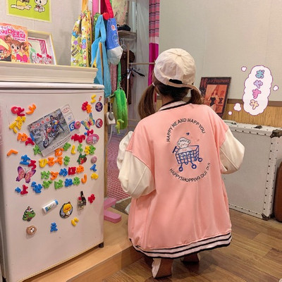 Γυναικείο φθινοπωρινό μπουφάν μπέιζμπολ με έγχρωμη εκτύπωση στο πίσω μέρος