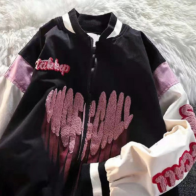 Γυναικείο φούτερ με κέντημα και φερμουάρ