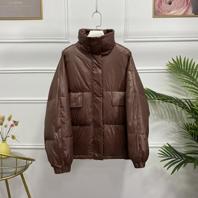 Γυναικείο μπουφάν με ψηλό γιακά και κουμπιά