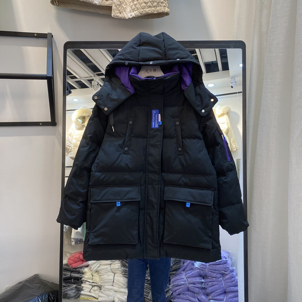 Γυναικείο χειμερινό μπουφάν με κουκούλα και επιγραφές