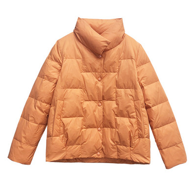 Γυναικείο χειμερινό μπουφάν με ψηλό γιακά και κουμπιά