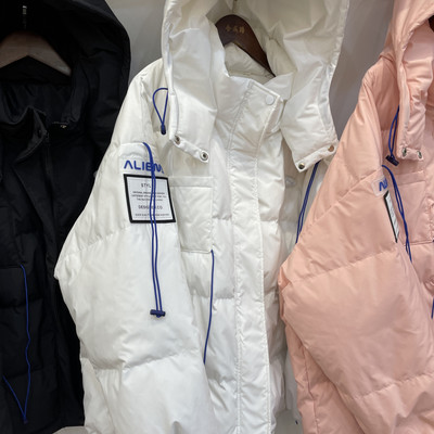 Geaca casual dama cu sireturi si gluga cu inscriptii