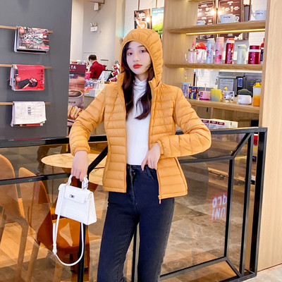 Γυναικείο casual μπουφάν με αποσπώμενη κουκούλα