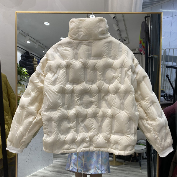 Νέο μοντέλο γυναικείο χειμερινό μπουφάν με τσέπες και κορδόνιστη μέση