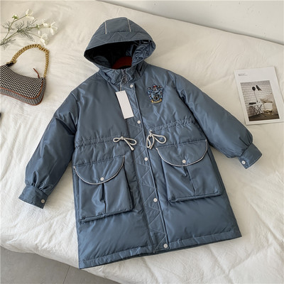 Γυναικείο χειμωνιάτικο μπουφάν με κουκούλα και κορδόνια στη μέση