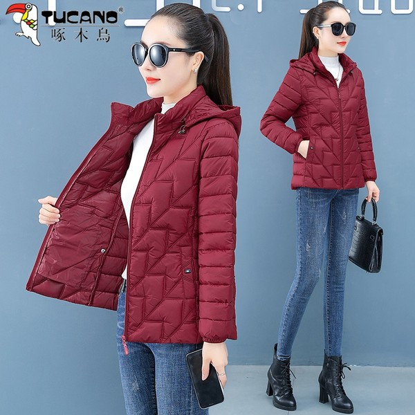 Ženska ležerna jakna s kapuljačom i patentnim zatvaračem