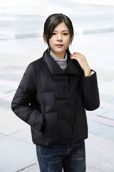 Geaca de iarna dama cu guler inalt si nasturi