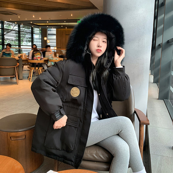 Jachetă modernă de damă cu buzunare adânci și fermoar și nasturi