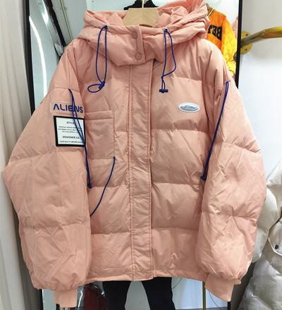 Γυναικείο μπουφάν φαρδύ μοντέλο με κουκούλα κατάλληλο για φθινόπωρο και χειμώνα