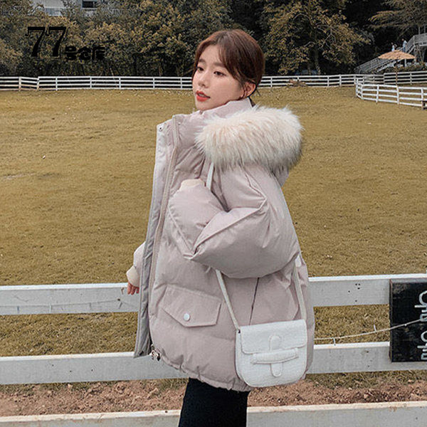 Ženska zimska jakna s perom i džepovima