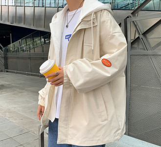 Φθινοπωρινό ανδρικό μπουφάν με κουκούλα και τσέπες