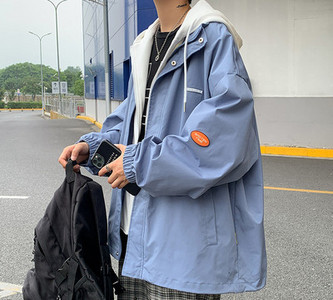 Φθινοπωρινό ανδρικό μπουφάν με κουκούλα και τσέπες