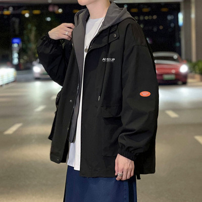 Ανδρικό μπουφάν  μοντέλο με κουκούλα