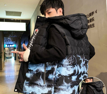 Ανδρικό γιλέκο με απλικέ κουκούλα και επιγραφές