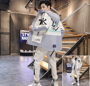 Jachetă modernă pentru bărbați de lungime medie, cu inscripții și glugă