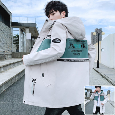 Ανδρικό μπουφάν casual με κουκούλα και επιγραφές