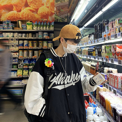 Ανδρικό μπουφάν casual με επιγραφές και κουμπιά