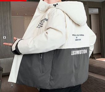 Ανδρικό χειμωνιάτικο μπουφάν με κουκούλα και επιγραφές