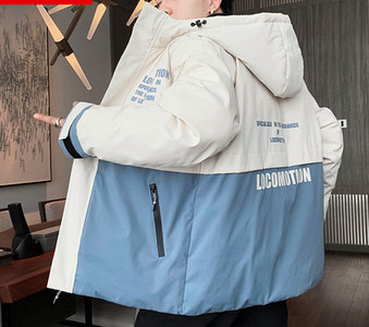 Ανδρικό χειμωνιάτικο μπουφάν με κουκούλα και επιγραφές