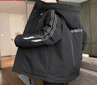 Ανδρικό χειμωνιάτικο μπουφάν με κουκούλα και επιγραφές