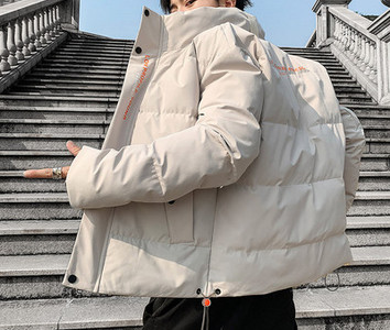 Ανδρικό χειμερινό μπουφάν με κουκούλα