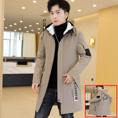 Ανδρικό μπουφάν με μεσαίο μήκος και ζεστή φόδρα