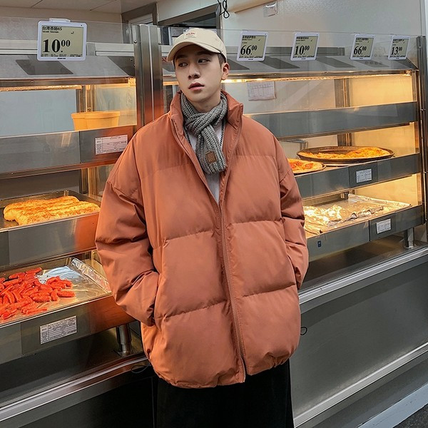 Podstavljena jesensko-zimska muška jakna s visokim ovratnikom