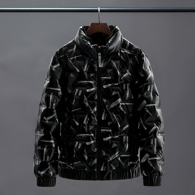 Μοντέρνο ανδρικό μπουφάν με ψηλό γιακά και φερμουάρ