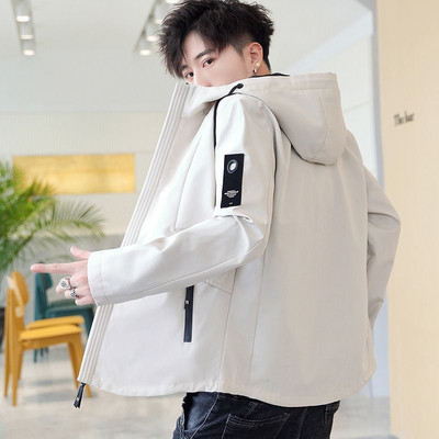 Ανδρικό μπουφάν καθημερινά με επιγραφές και κουκούλα