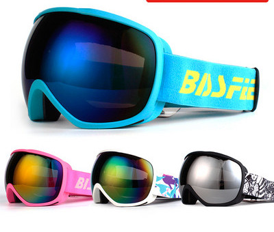 Ski goggles for men and women suitable to wear with prescription glasses, anti-fog