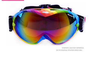 Γυαλιά σκι / σνόουμπορντ  αντιθαμβωτικά σε σφαιρικό σχήμα