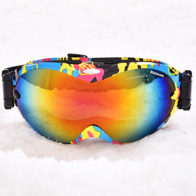 Χρωματιστά γυαλιά σκι κατάλληλα για αγόρια και κορίτσια