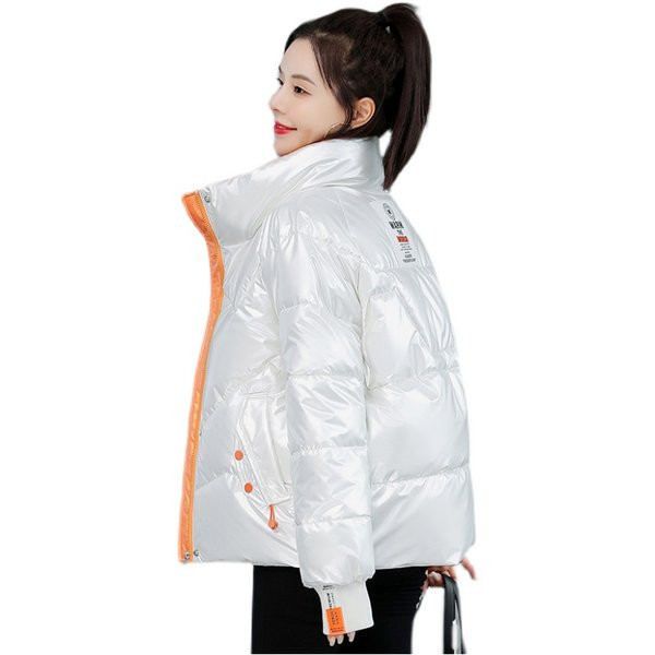 Ženska jakna sa grbom na leđima i rukavima - visoka kragna