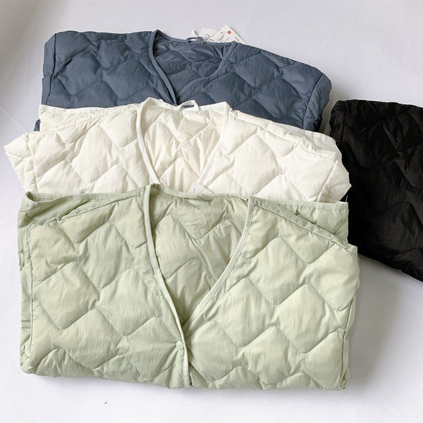 Ženska jakna na gumbe i špic izrez - više boja