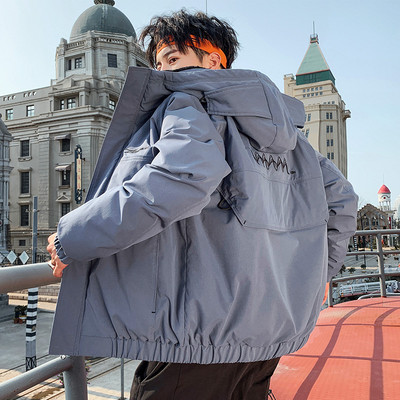 Κοντό χειμερινό μπουφάν με ζεστή επένδυση για άνδρες