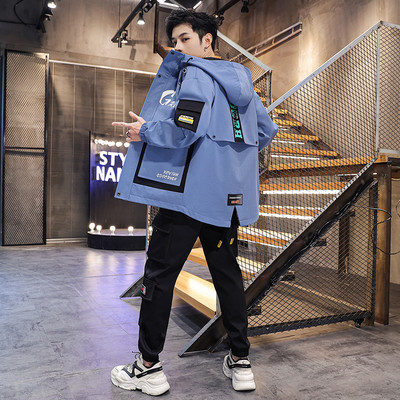 Ανδρικό μπουφάν με κουκούλα και τσέπες σε διάφορα χρώματα