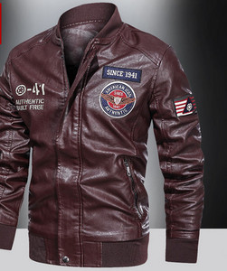 Moderna muška jakna od eko kože sa natpisima