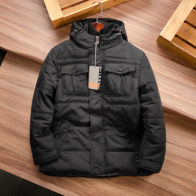 Ανδρικό μπουφάν casual με τσέπες και κουκούλα