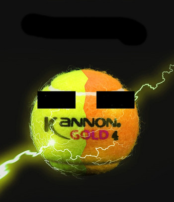 Μπάλα τένις με επιγραφή σε πράσινο χρώμα