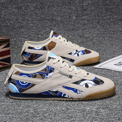 Casual ανδρικά αθλητικά παπούτσια σε διαφορετικά μοντέλα