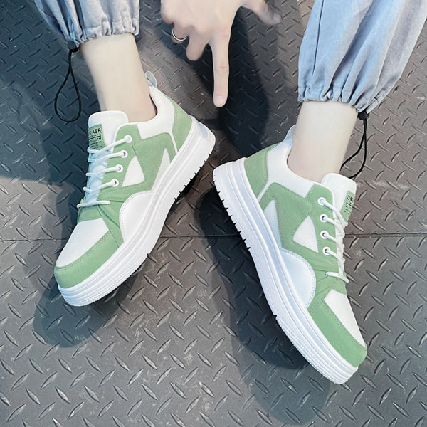 Tenisi casual barbatesti - model rotunjit