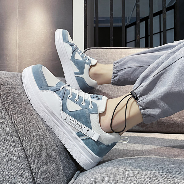 Tenisi casual barbatesti - model rotunjit