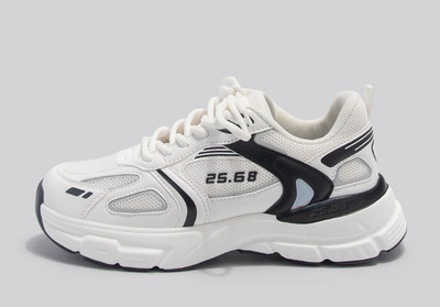 Γυναικεία αθλητικά παπούτσια με κορδόνια και τραχιά σόλα - τρία χρώματα