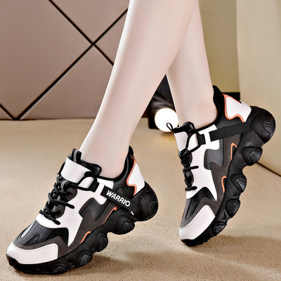 Γυναικεία αθλητικά παπούτσια με τραχύ σόλα στρογγυλεμένο μοντέλο