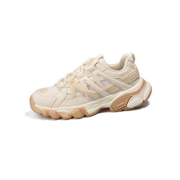 Novi model ženskih tenisica sa vezicama i grubim đonom