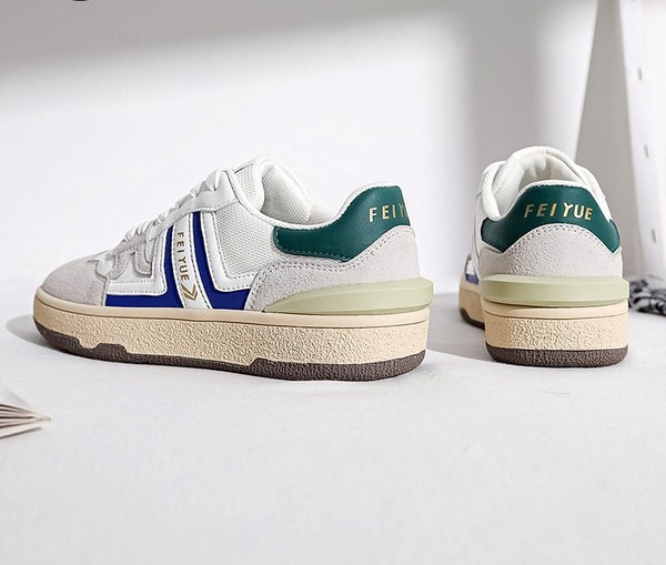 Adidași de damă cu talpă plată - mai multe culori