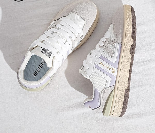 Adidași de damă cu talpă plată - mai multe culori