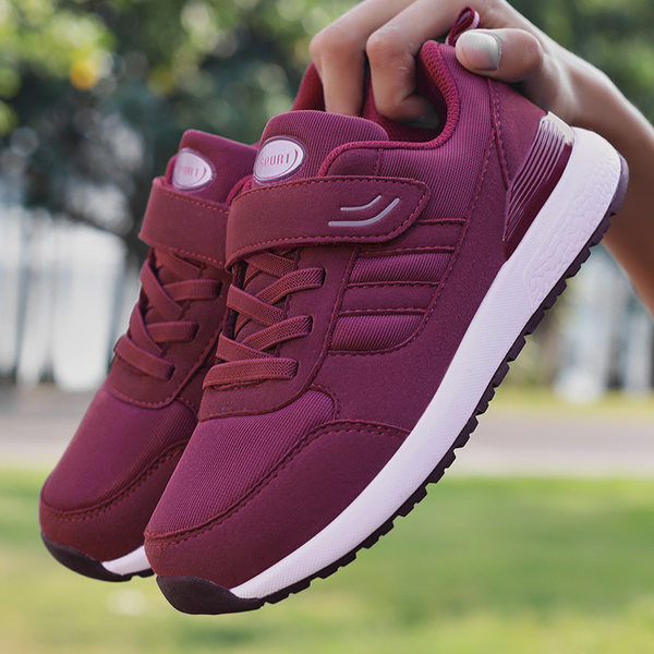 Sneakers κατάλληλα για το φθινόπωρο σε διάφορα χρώματα