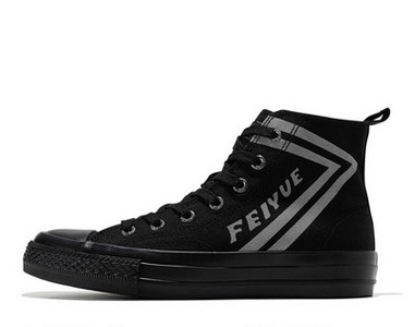 Γυναικεία αθλητικά παπούτσια με επίπεδη σόλα και κορδόνια - διάφορα μοντέλα