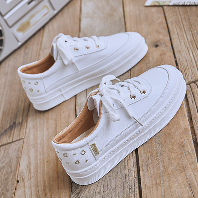 Γυναικεία αθλητικά παπούτσια - διάφορα μοντέλα